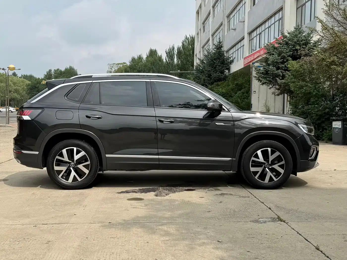Tayron 2023 280TSI 2WD Luxury Plus Advanced Edition — миниатюра 4