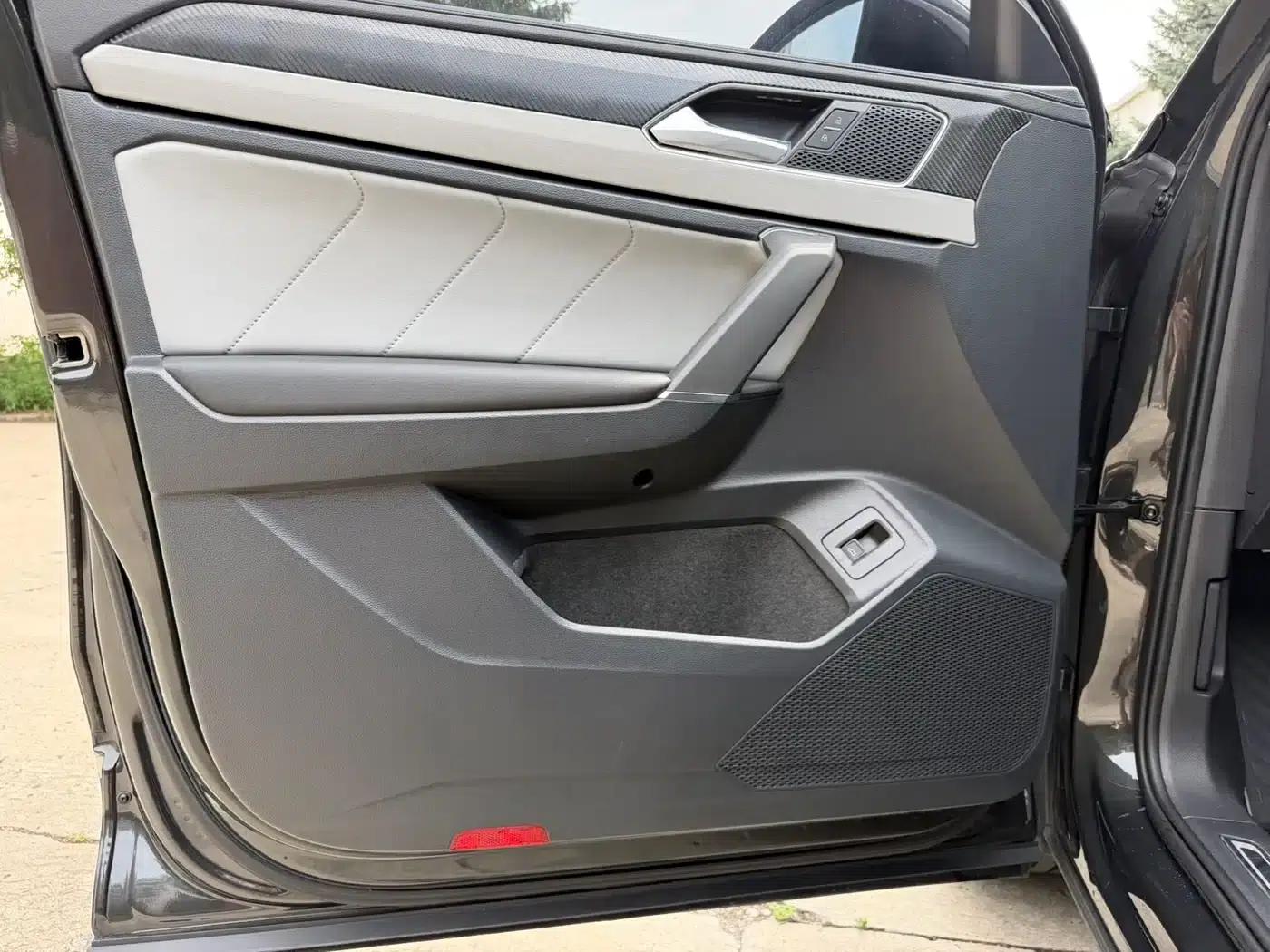 Tayron 2023 280TSI 2WD Luxury Plus Advanced Edition — миниатюра 10