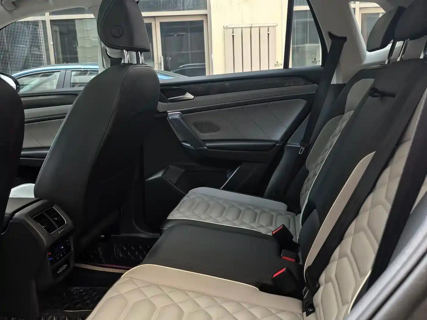 Tayron 2023 280TSI 2WD Luxury Plus Advanced Edition — миниатюра 12