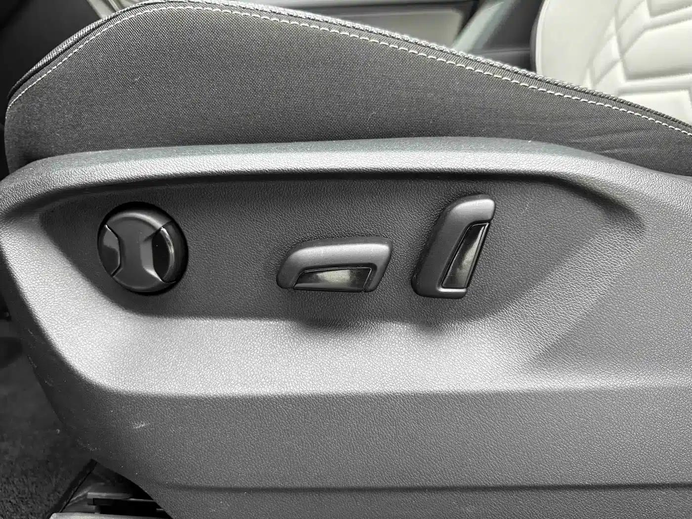 Tayron 2023 280TSI 2WD Luxury Plus Advanced Edition — миниатюра 11