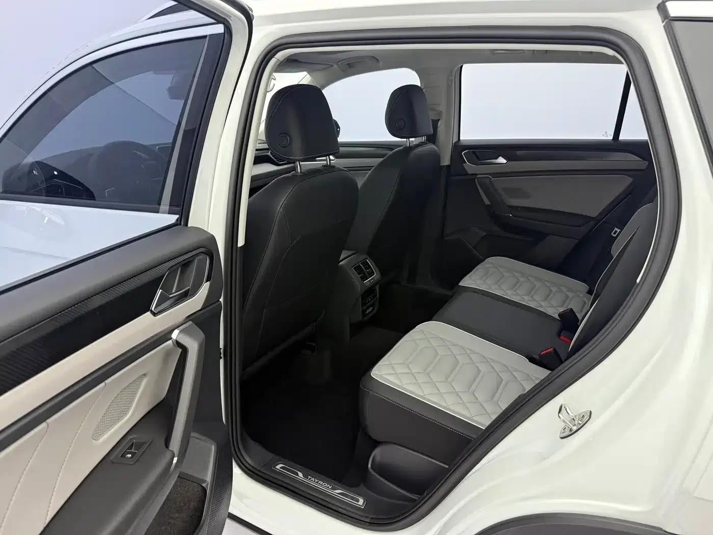 Tayron 2023 280TSI 2WD Luxury Plus Advanced Edition — миниатюра 15