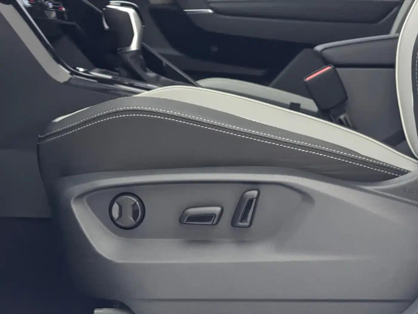 Tayron 2023 280TSI 2WD Luxury Plus Advanced Edition — миниатюра 20