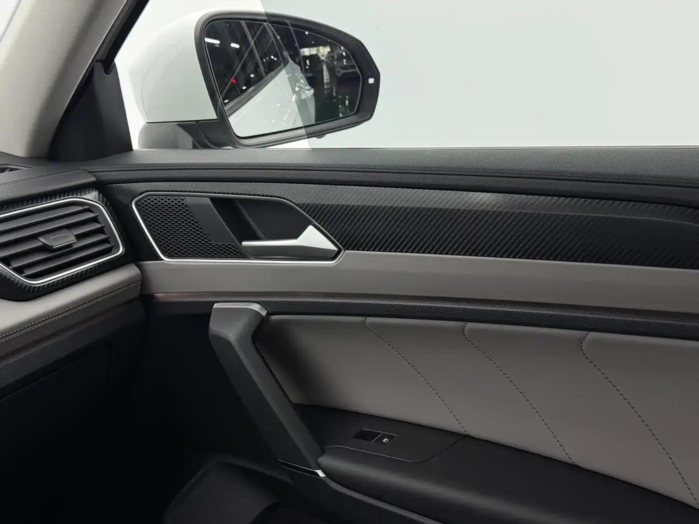 Tayron 2023 280TSI 2WD Luxury Plus Advanced Edition — миниатюра 10