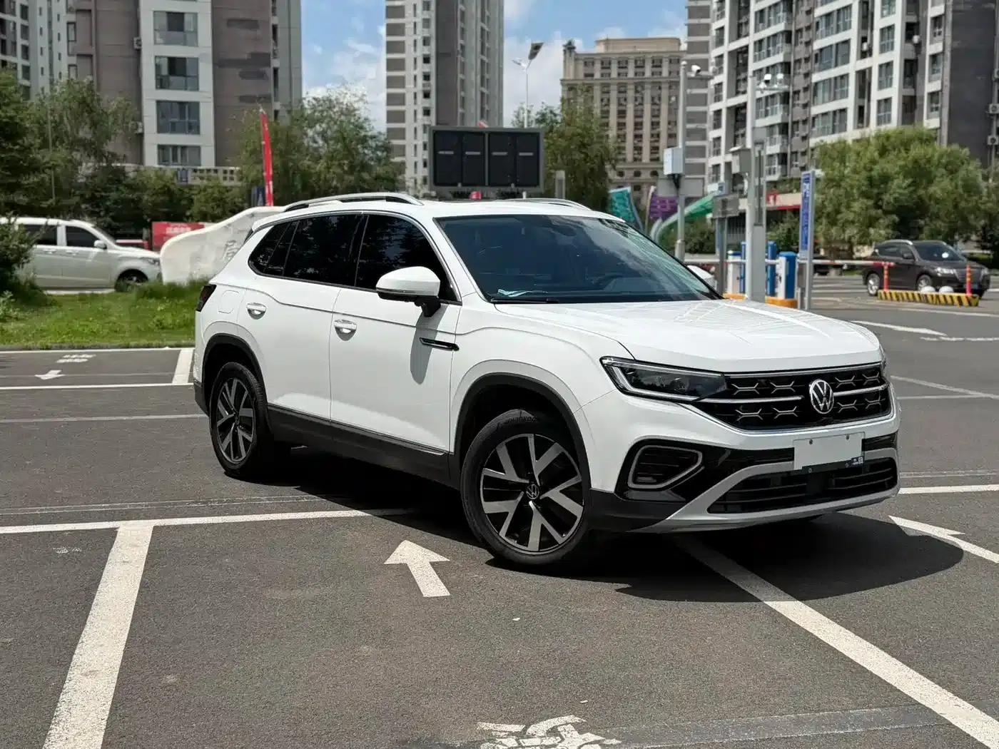 Tayron 2023 280TSI 2WD Luxury Plus Advanced Edition — миниатюра 3