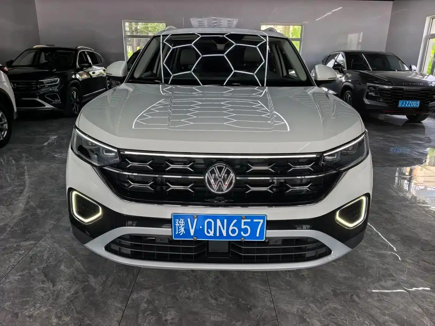 Tayron 2023 280TSI 2WD Luxury Plus Advanced Edition — миниатюра 1