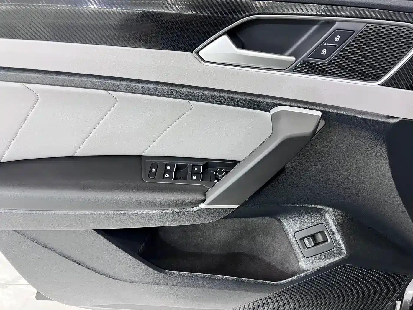 Tayron 2023 280TSI 2WD Luxury Plus Advanced Edition — миниатюра 8