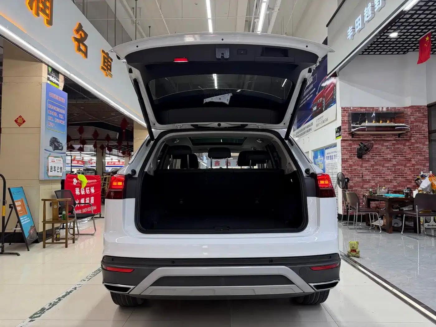 Tayron 2022 280TSI 2WD Luxury Intelligent Edition — миниатюра 9