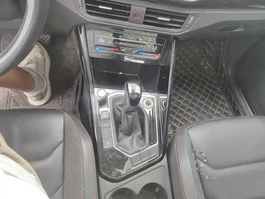Tayron 2020 330TSI 2WD Luxury Intelligent Edition — миниатюра 16