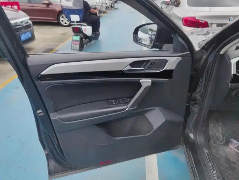 Tayron 2020 330TSI 2WD Luxury Intelligent Edition — миниатюра 7
