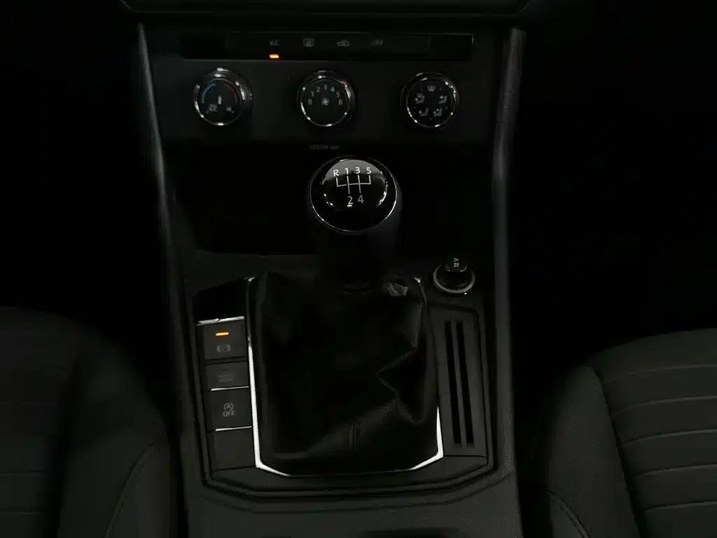 2018 Volkswagen Lavida 1.5L Manual Comfort Edition (National V Emission Standard) — миниатюра 13