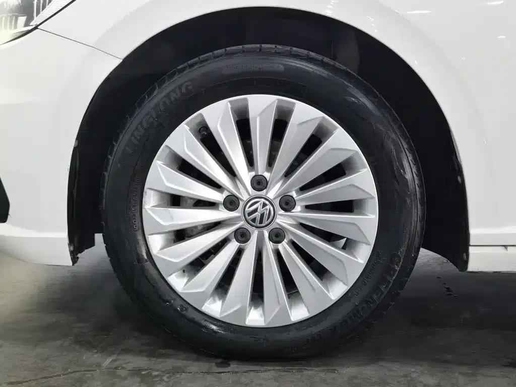 2018 Volkswagen Lavida 1.5L Manual Comfort Edition (National V Emission Standard) — миниатюра 17