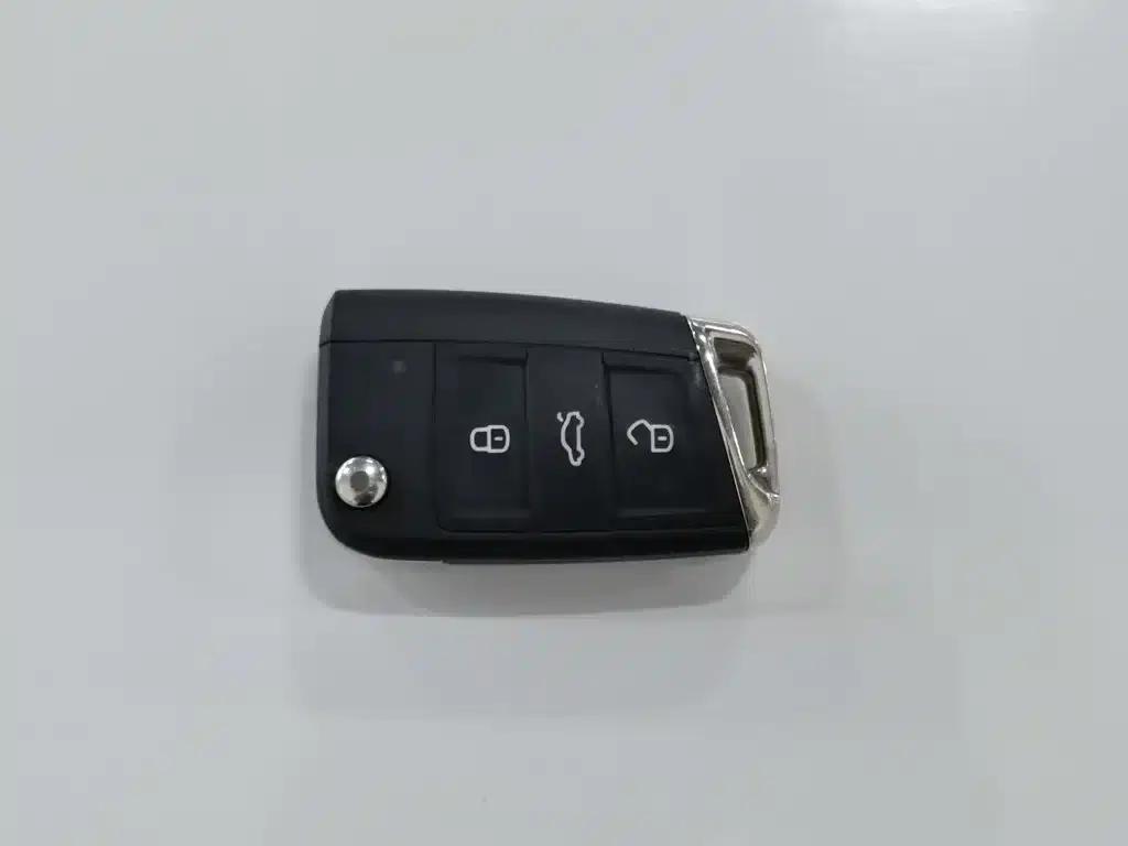 2018 Volkswagen Lavida 1.5L Manual Comfort Edition (National V Emission Standard) — миниатюра 19