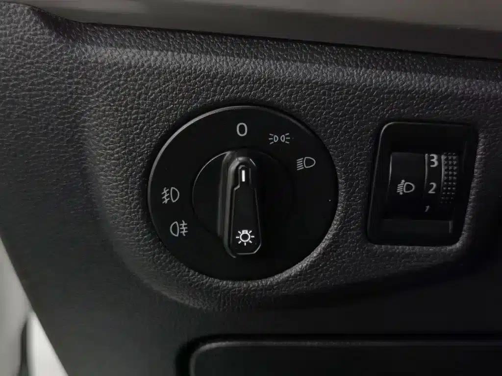 2018 Volkswagen Lavida 1.5L Manual Comfort Edition (National V Emission Standard) — миниатюра 21
