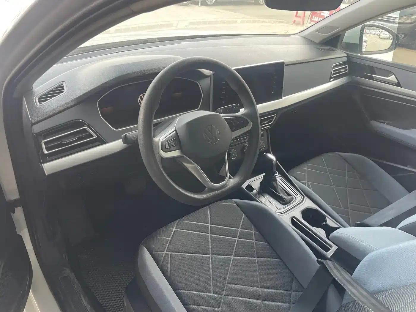 2023 Volkswagen Lavida 1.5L Automatic Comfort Edition — миниатюра 9
