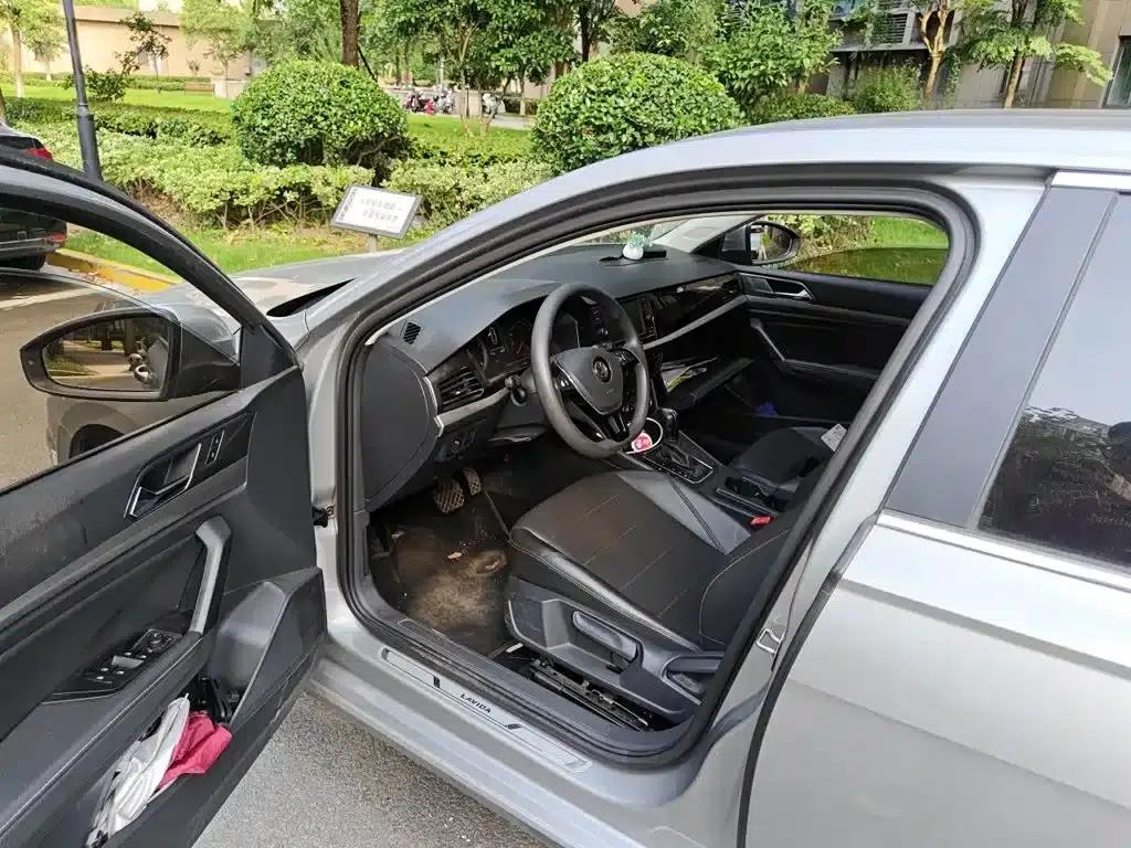 2019 Volkswagen Lavida 1.5L Automatic Comfort Edition (China VI Emission Standard) — миниатюра 12