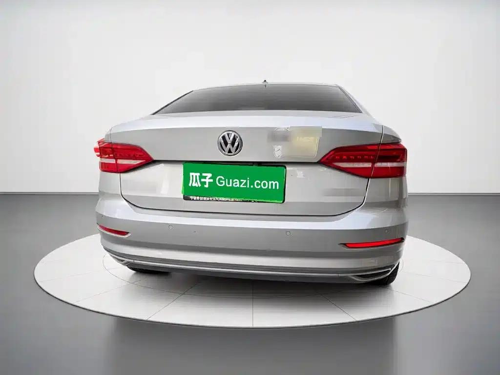 2019 Volkswagen Lavida 1.5L Automatic Comfort Edition (China VI Emission Standard) — миниатюра 3