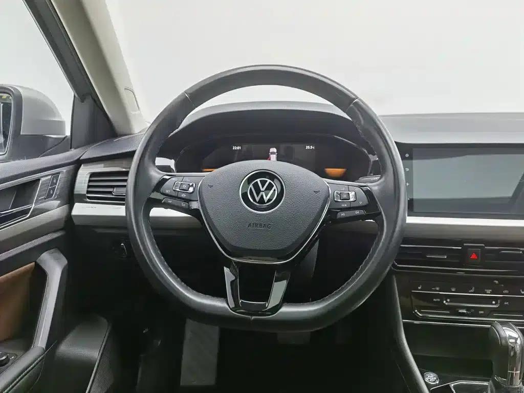 2022 Volkswagen Lavida 280TSI DSG Luxury Edition — миниатюра 11