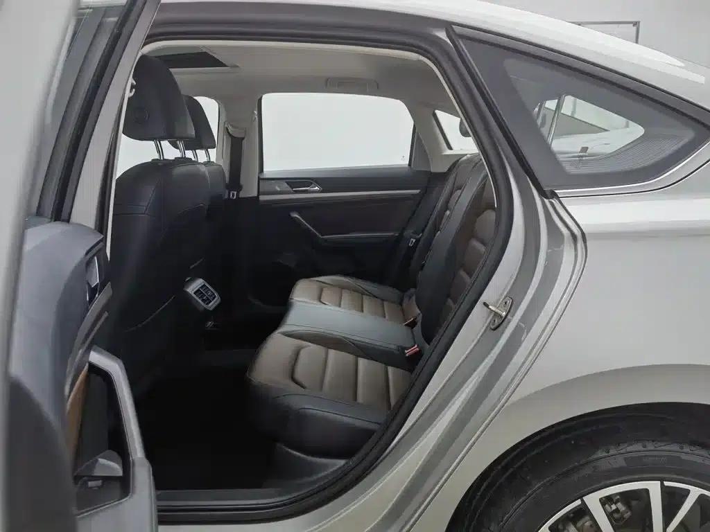 2022 Volkswagen Lavida 280TSI DSG Luxury Edition — миниатюра 15