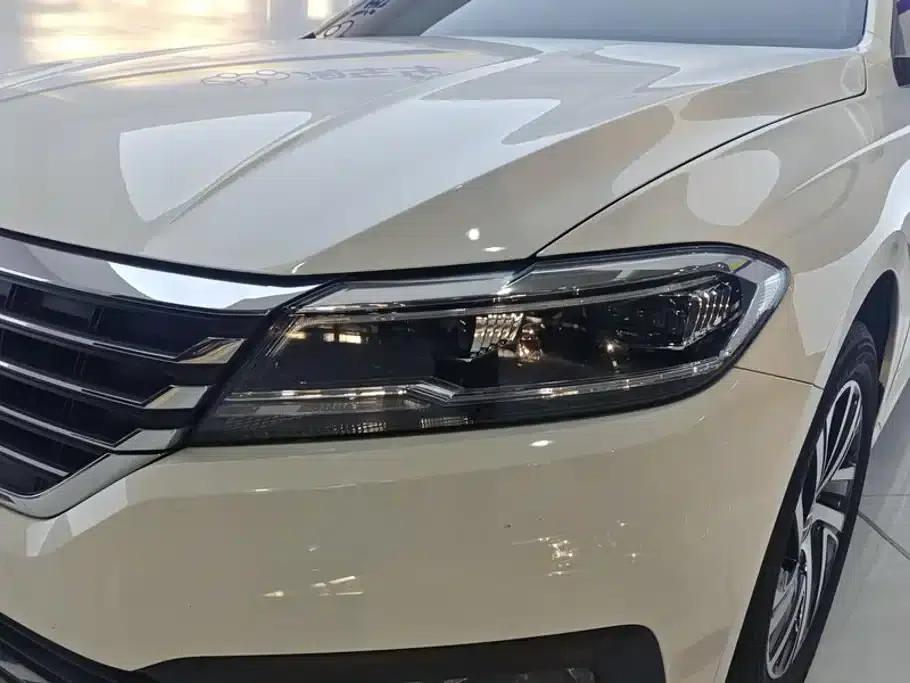 2022 Volkswagen Lavida 280TSI DSG Comfort Edition — миниатюра 5