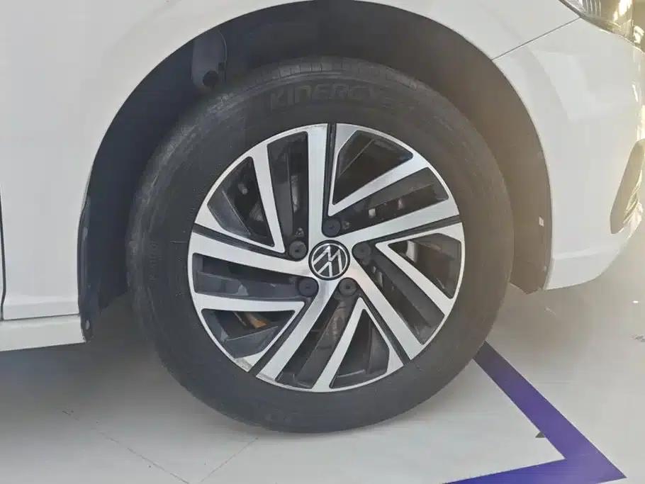 2022 Volkswagen Lavida 280TSI DSG Comfort Edition — миниатюра 6