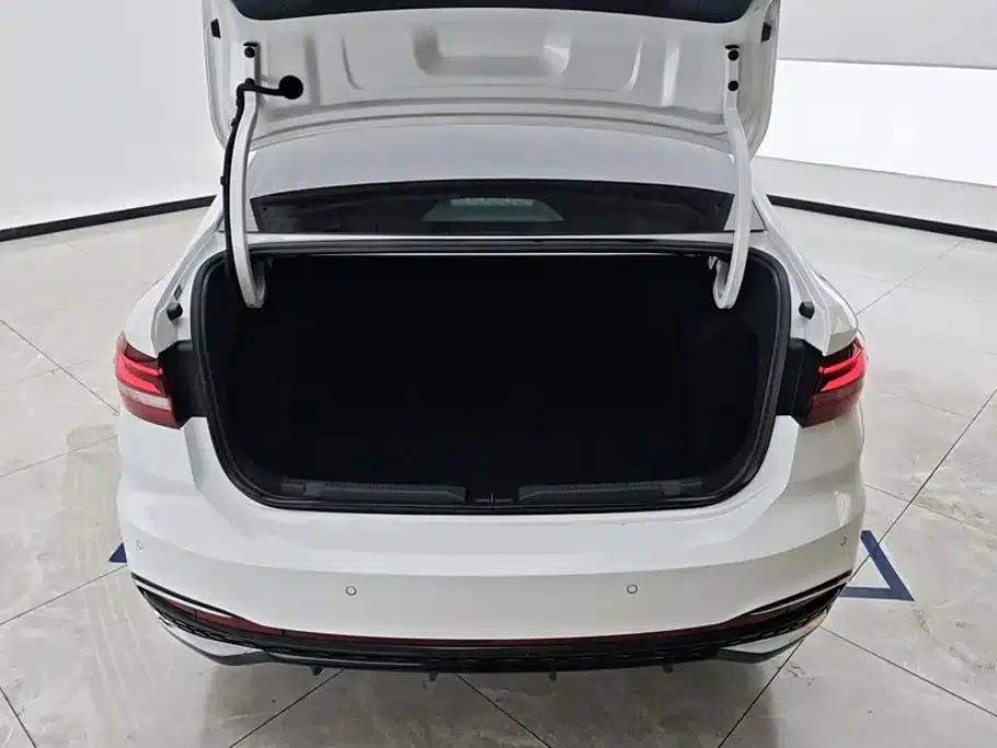 Lavida 2024 300TSI DSG Starry Sky Leading Edition — миниатюра 4