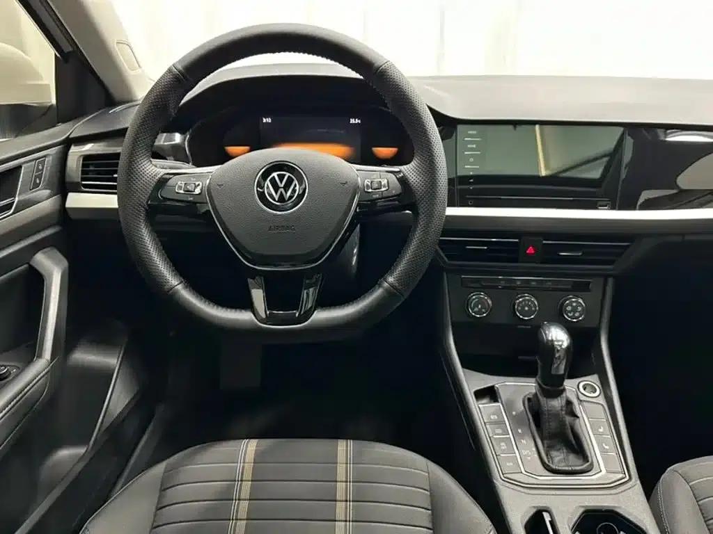 2022 Volkswagen Lavida 280TSI DSG Comfort Edition — миниатюра 13