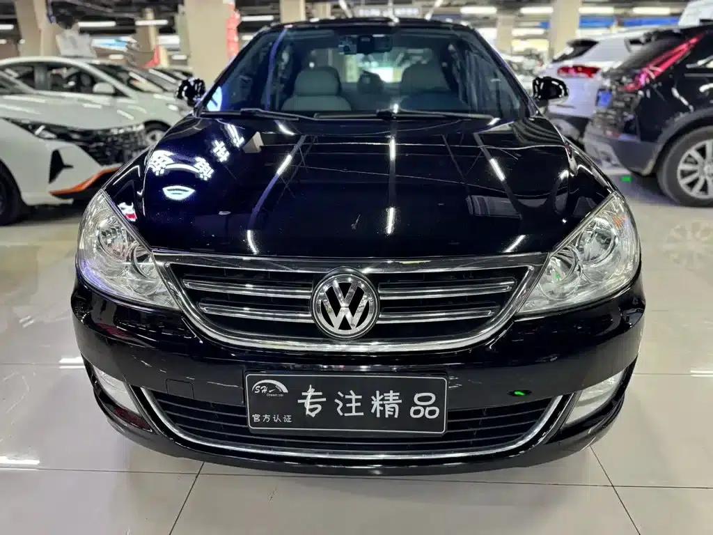 2011 Volkswagen Lavida 1.6L Automatic Premium Edition — миниатюра 1