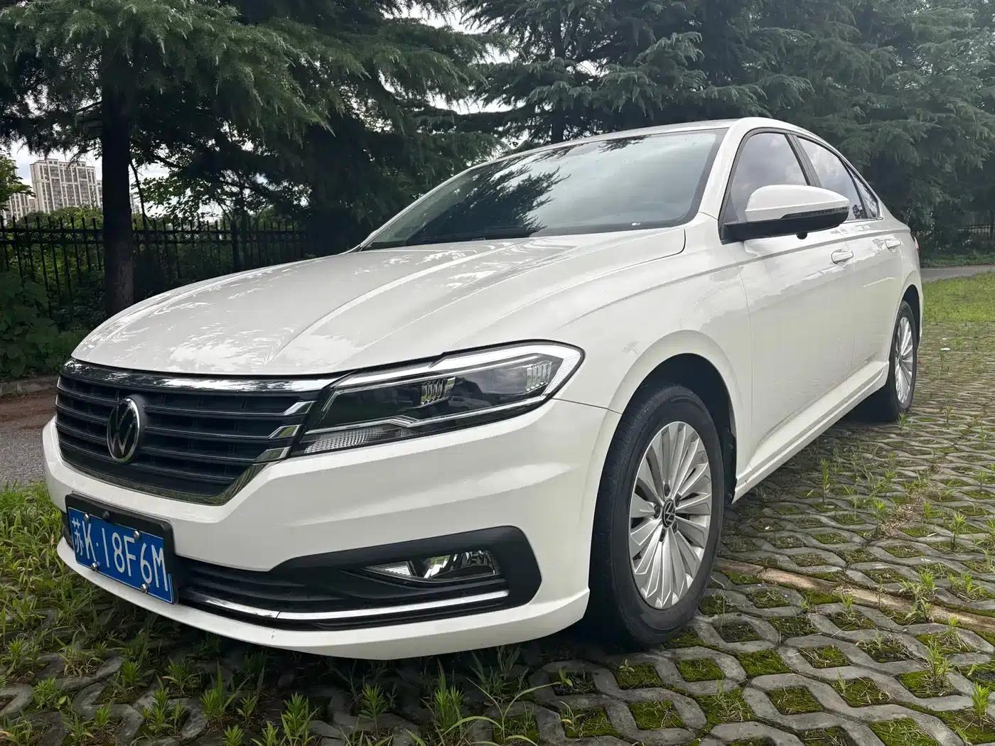2021 Volkswagen Lavida 1.5L Automatic Comfort Edition — миниатюра 1