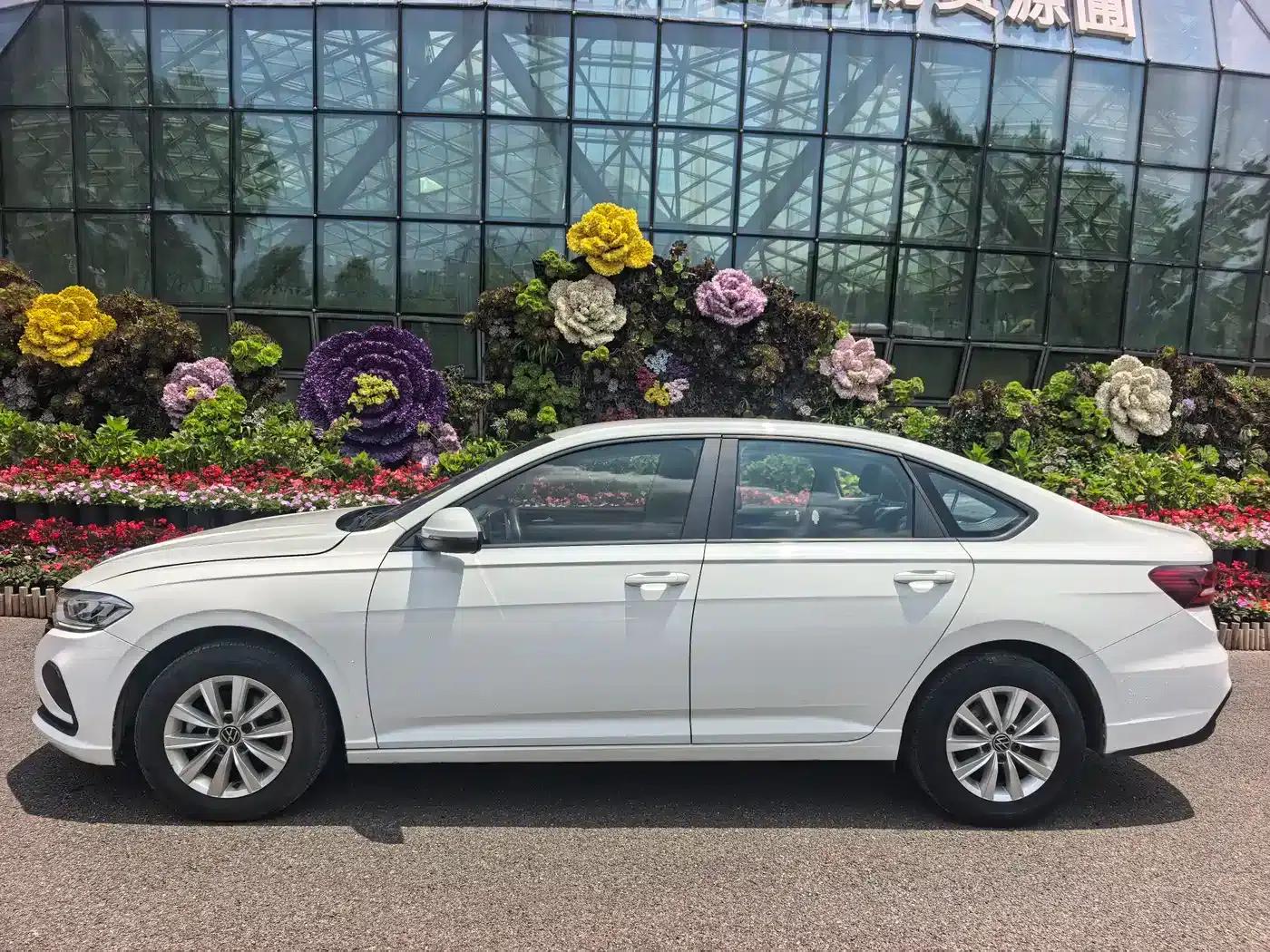 2023 Volkswagen Lavida 1.5L Automatic Comfort Edition — миниатюра 3