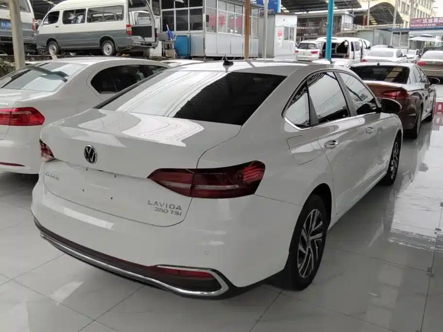 2023 Volkswagen Lavida 280TSI DSG Full Comfort Edition — миниатюра 3