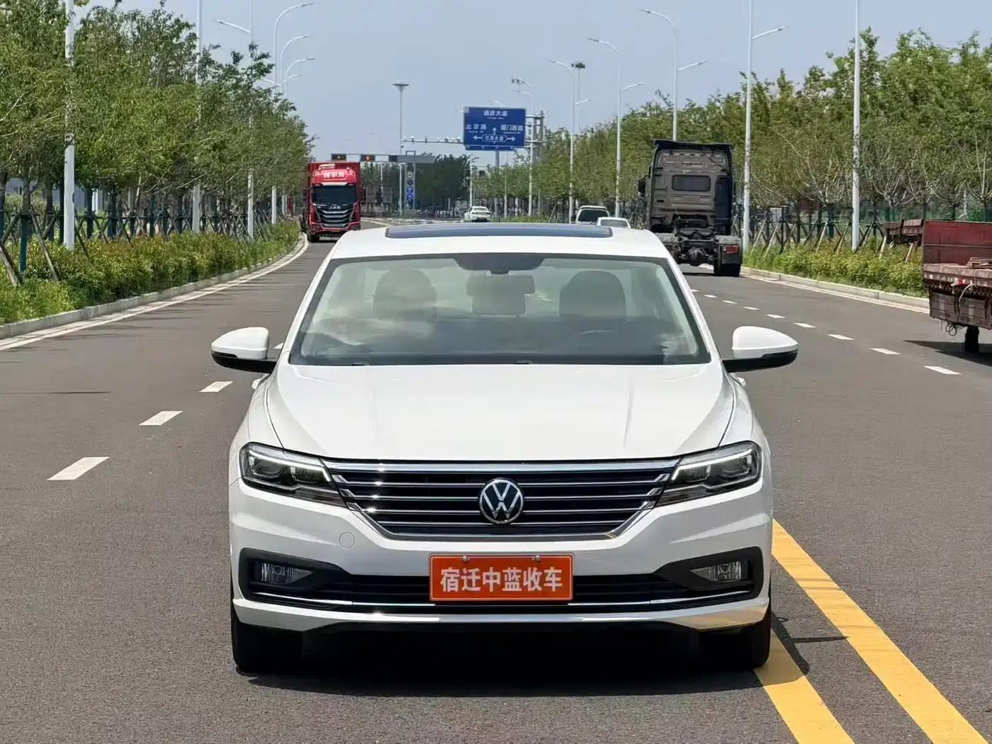 2022 Volkswagen Lavida 280TSI DSG Comfort Edition — миниатюра 11