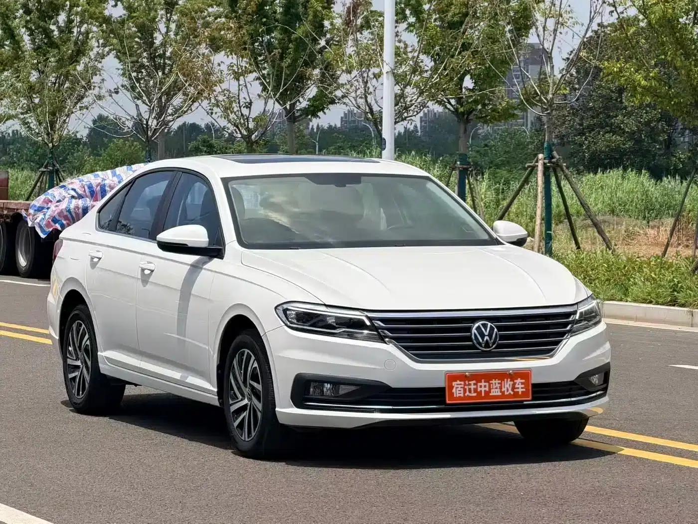 2022 Volkswagen Lavida 280TSI DSG Comfort Edition — миниатюра 12