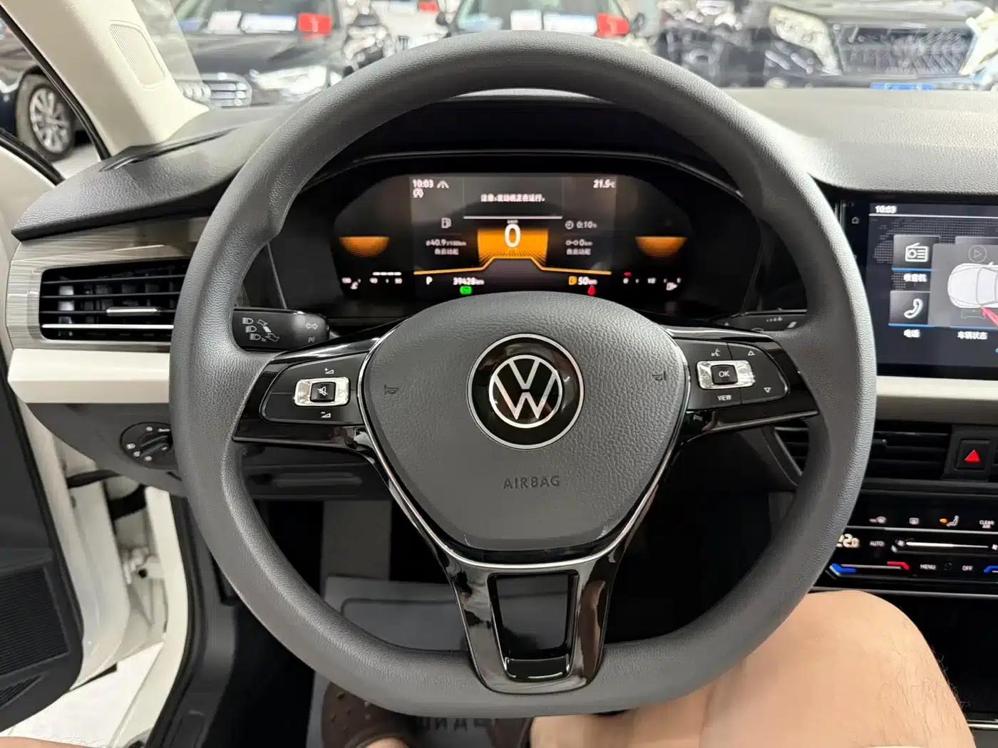 2022 Volkswagen Lavida 280TSI DSG Comfort Edition — миниатюра 14
