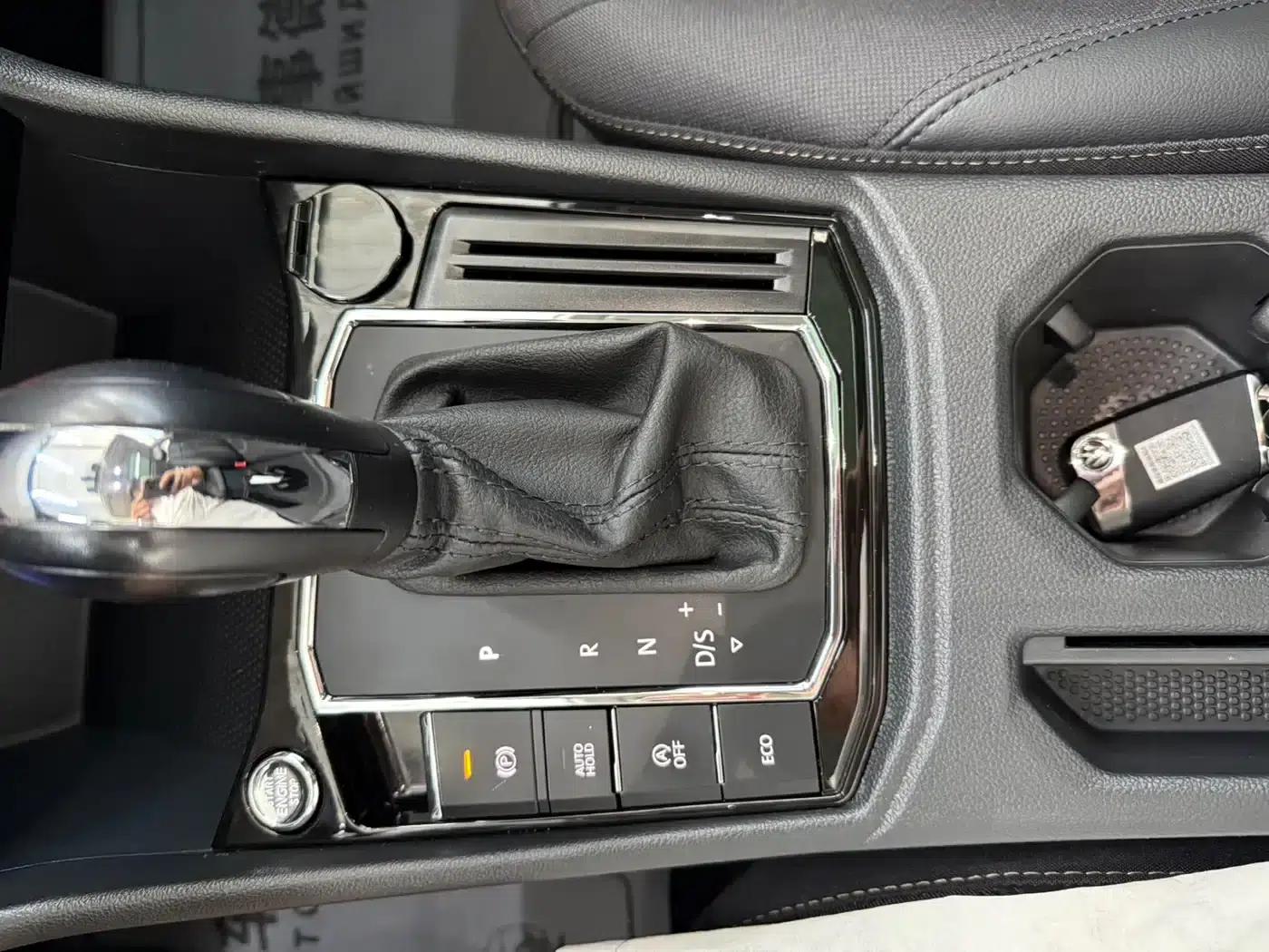 2022 Volkswagen Lavida 280TSI DSG Comfort Edition — миниатюра 16