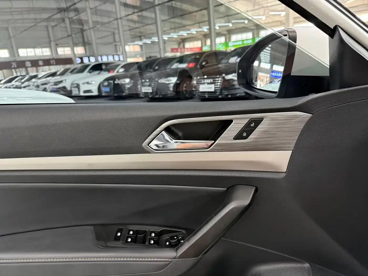 2022 Volkswagen Lavida 280TSI DSG Comfort Edition — миниатюра 18