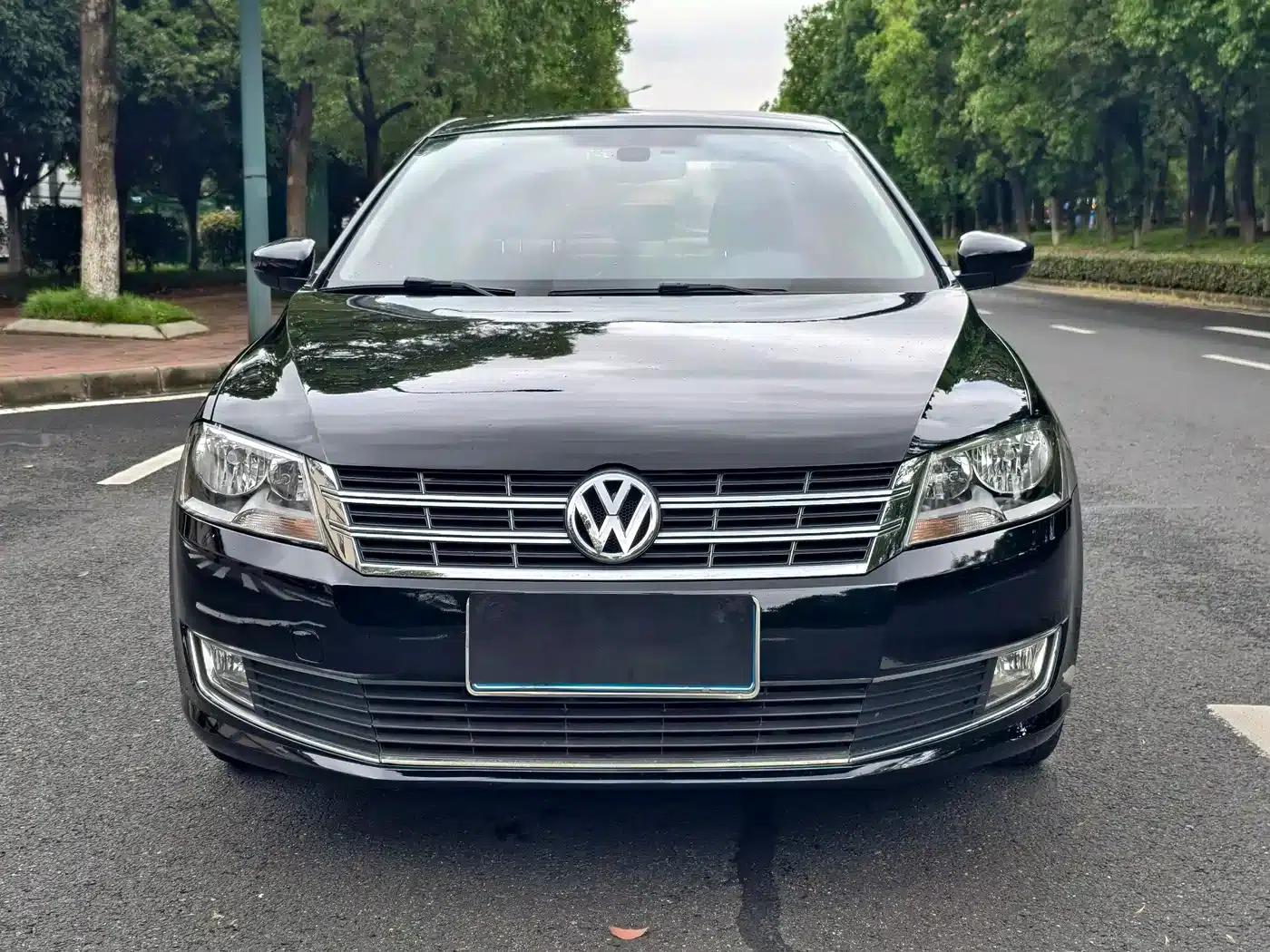 2013 Volkswagen Lavida 1.4TSI DSG Luxury Edition — миниатюра 1