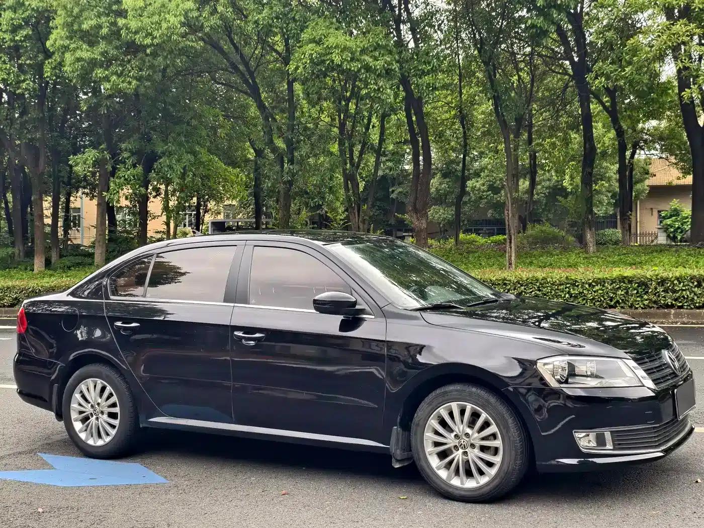 2013 Volkswagen Lavida 1.4TSI DSG Luxury Edition — миниатюра 4