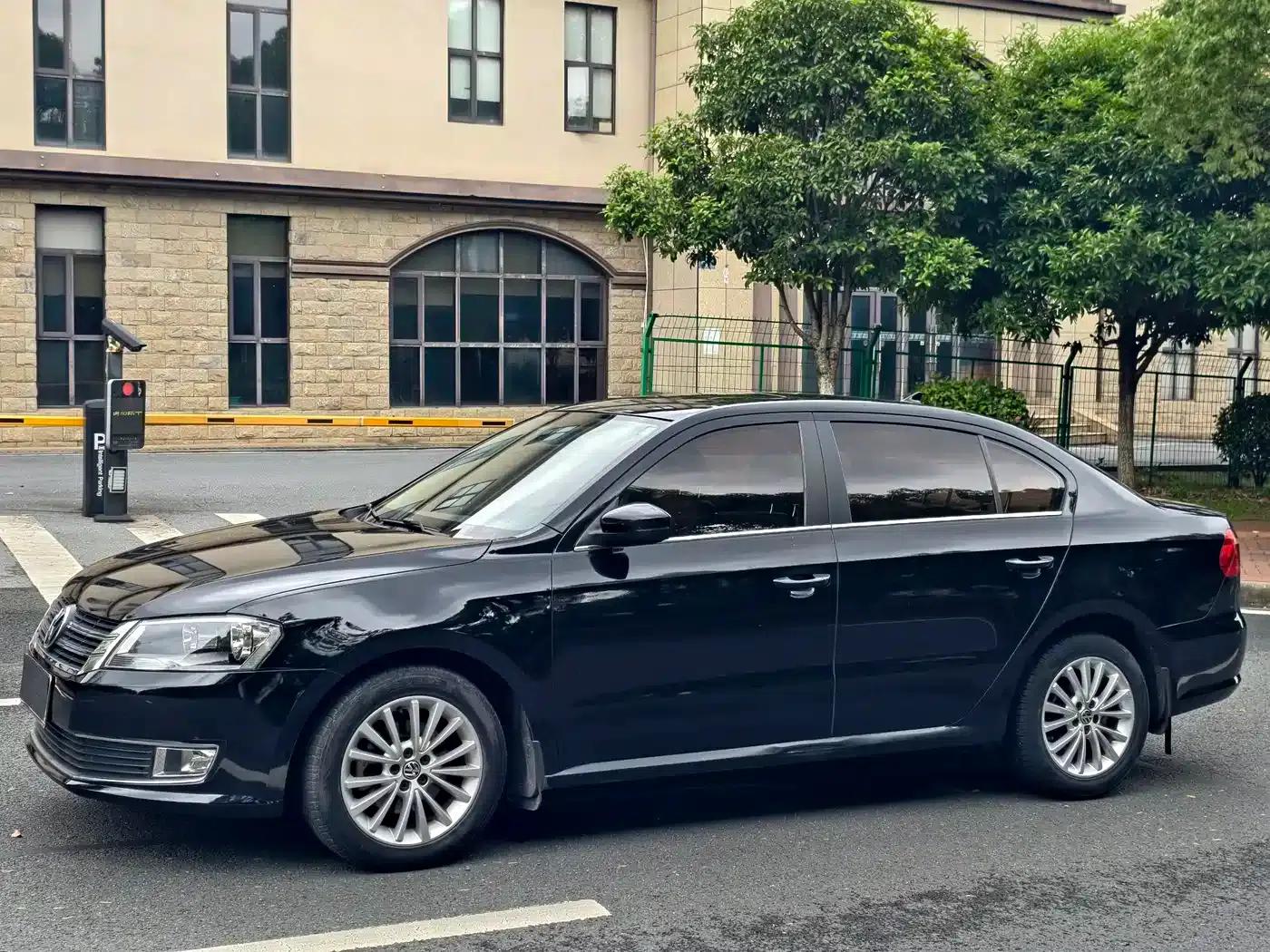 2013 Volkswagen Lavida 1.4TSI DSG Luxury Edition — миниатюра 6