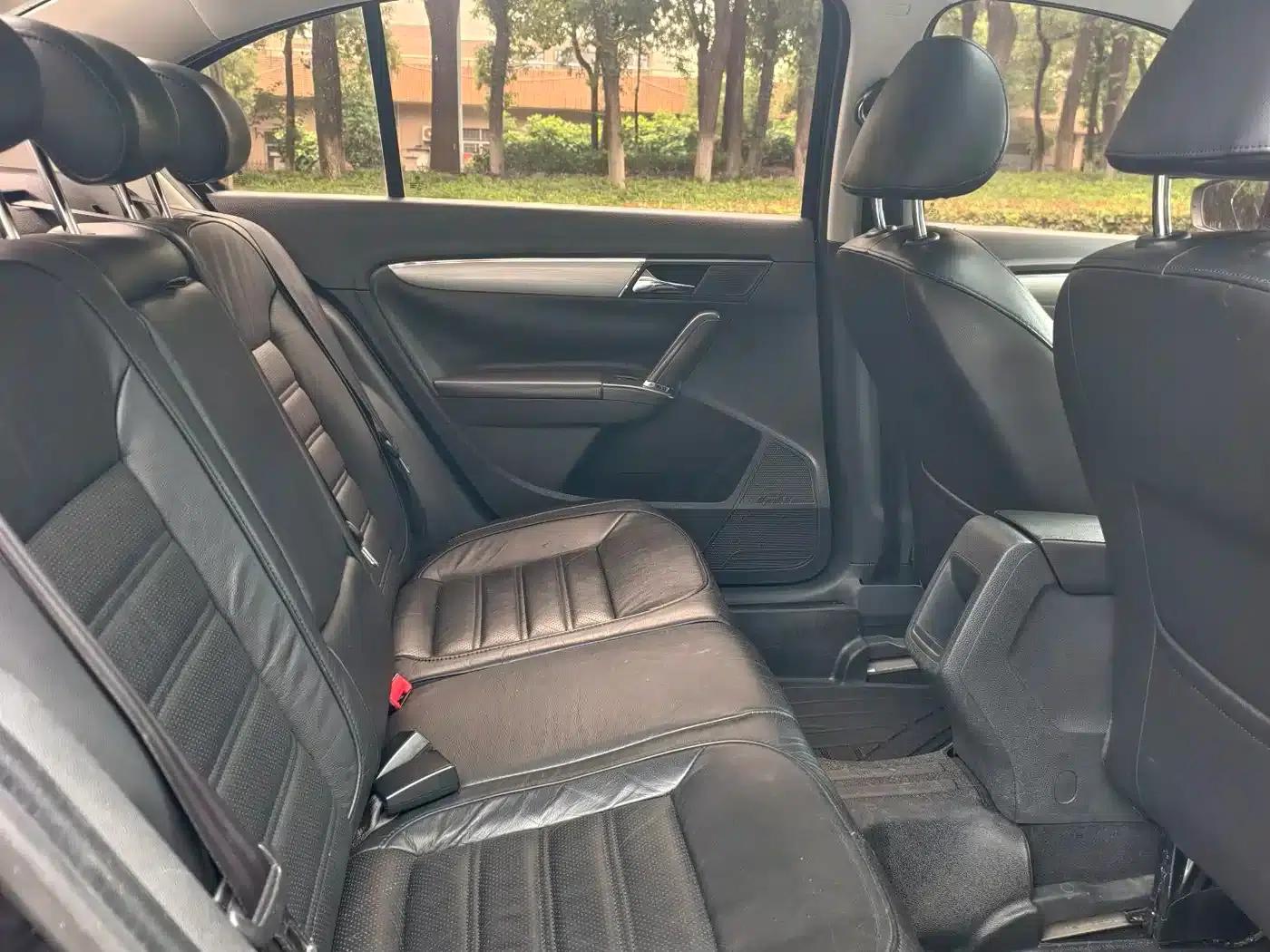 2013 Volkswagen Lavida 1.4TSI DSG Luxury Edition — миниатюра 7
