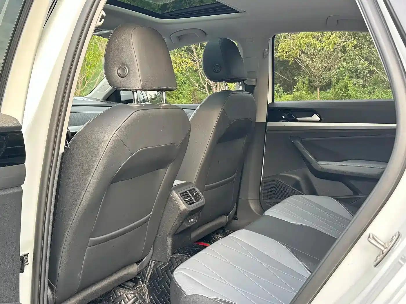2023 Volkswagen Lavida 1.5L Automatic Five Million Edition — миниатюра 8