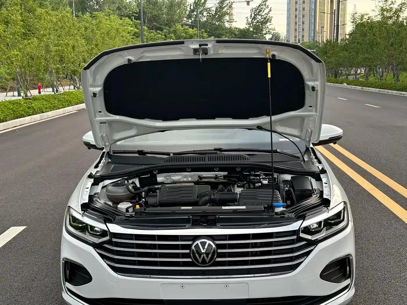 2023 Volkswagen Lavida 1.5L Automatic Five Million Edition — миниатюра 10
