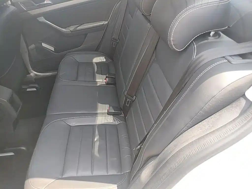2017 Volkswagen Lavida 1.6L Manual Comfort Edition — миниатюра 17