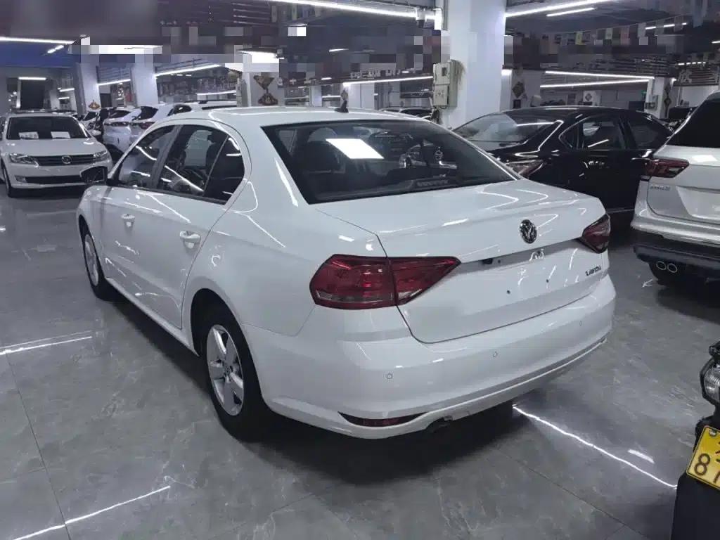 2015 Volkswagen Lavida 1.6L Automatic Fashion Edition — миниатюра 6