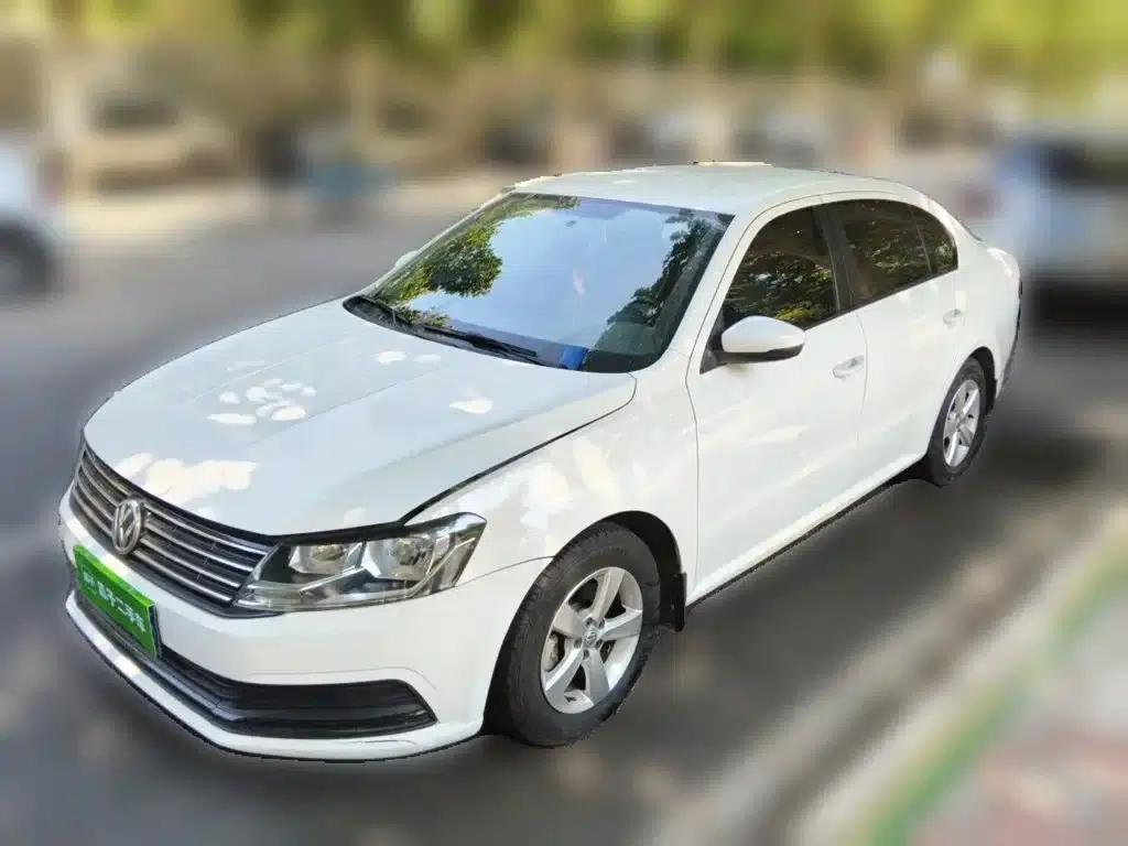 2015 Volkswagen Lavida 1.6L Manual Fashion Edition — миниатюра 1