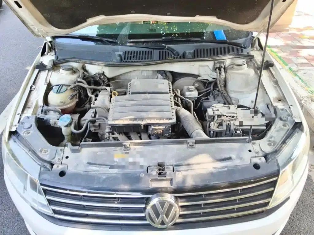 2015 Volkswagen Lavida 1.6L Manual Fashion Edition — миниатюра 17