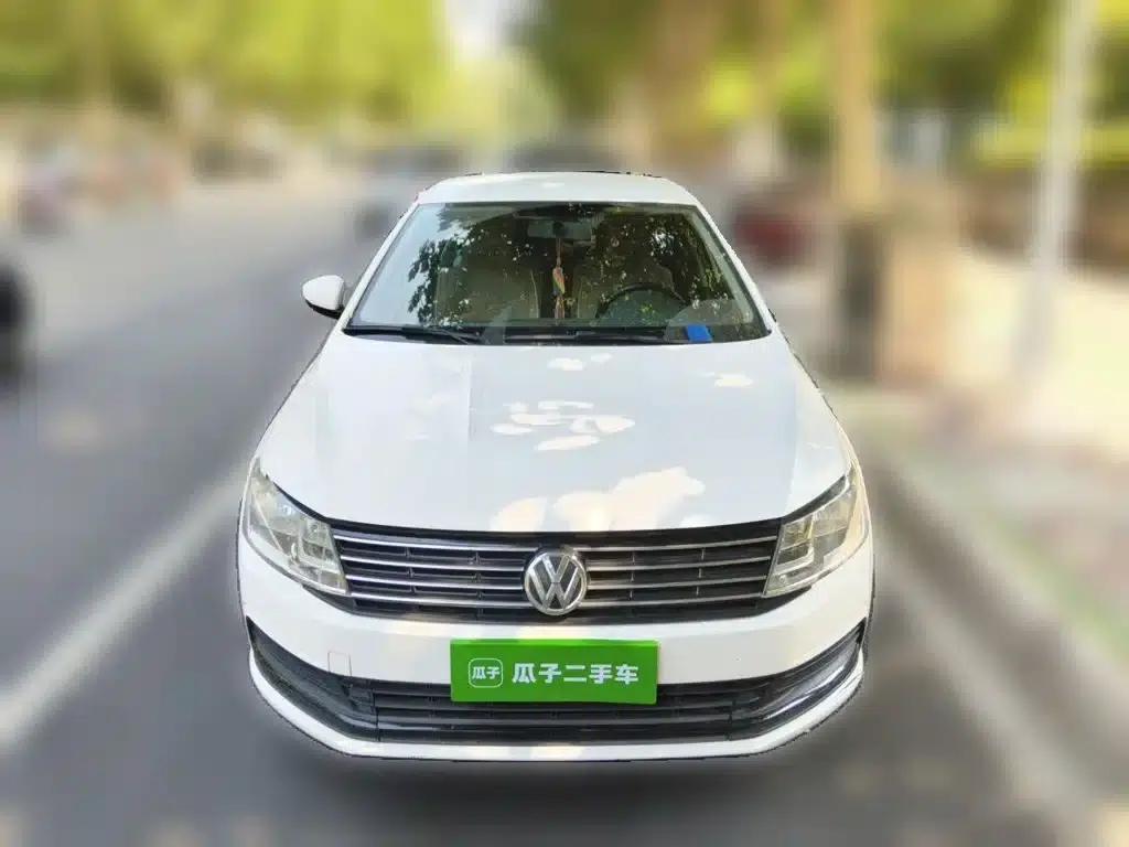 2015 Volkswagen Lavida 1.6L Manual Fashion Edition — миниатюра 3