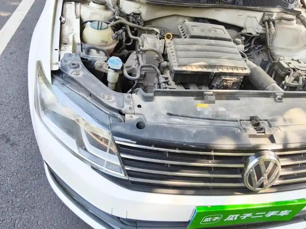 2015 Volkswagen Lavida 1.6L Manual Fashion Edition — миниатюра 23
