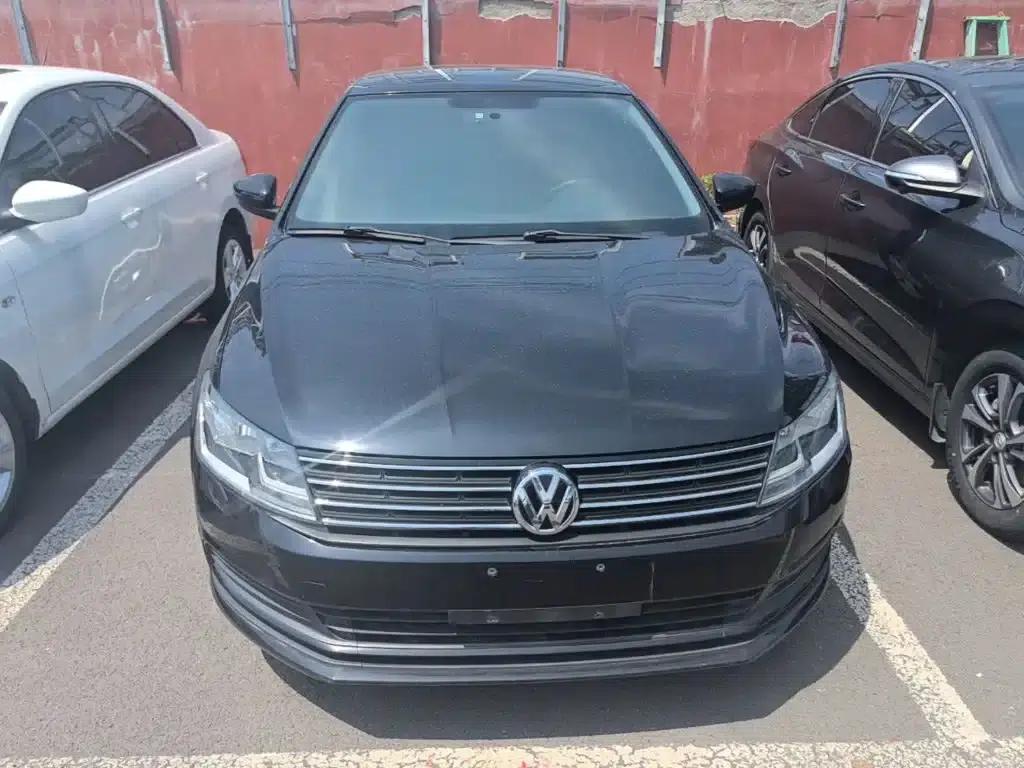 2017 Volkswagen Lavida 1.6L Automatic Fashion Edition — миниатюра 3
