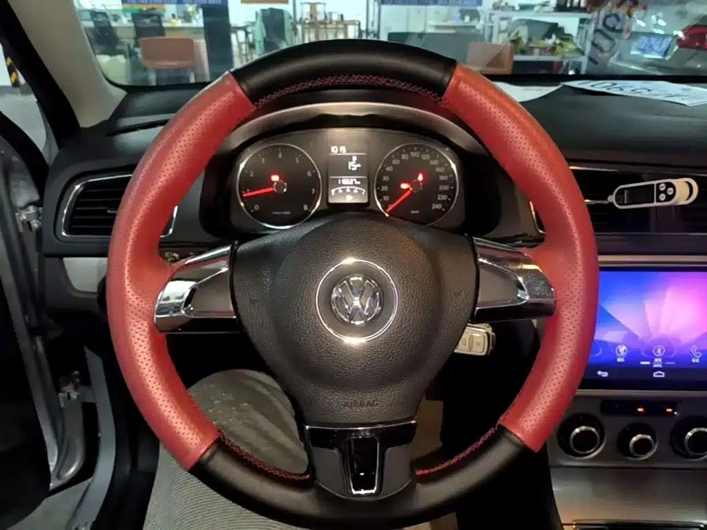 2013 Lavida Facelift 1.4TSI Manual Comfort Edition — миниатюра 11