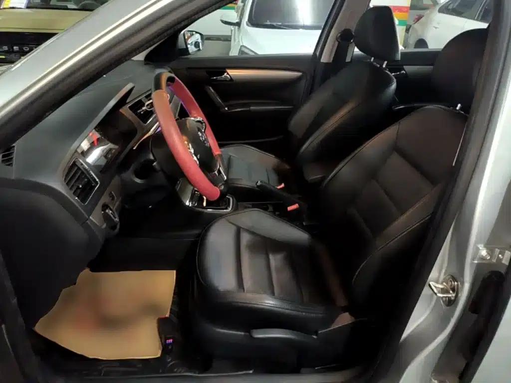 2013 Lavida Facelift 1.4TSI Manual Comfort Edition — миниатюра 15